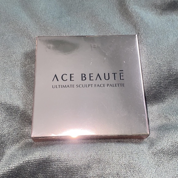 🎀NWT 3 piece makeup bundle! - Picture 6 of 7